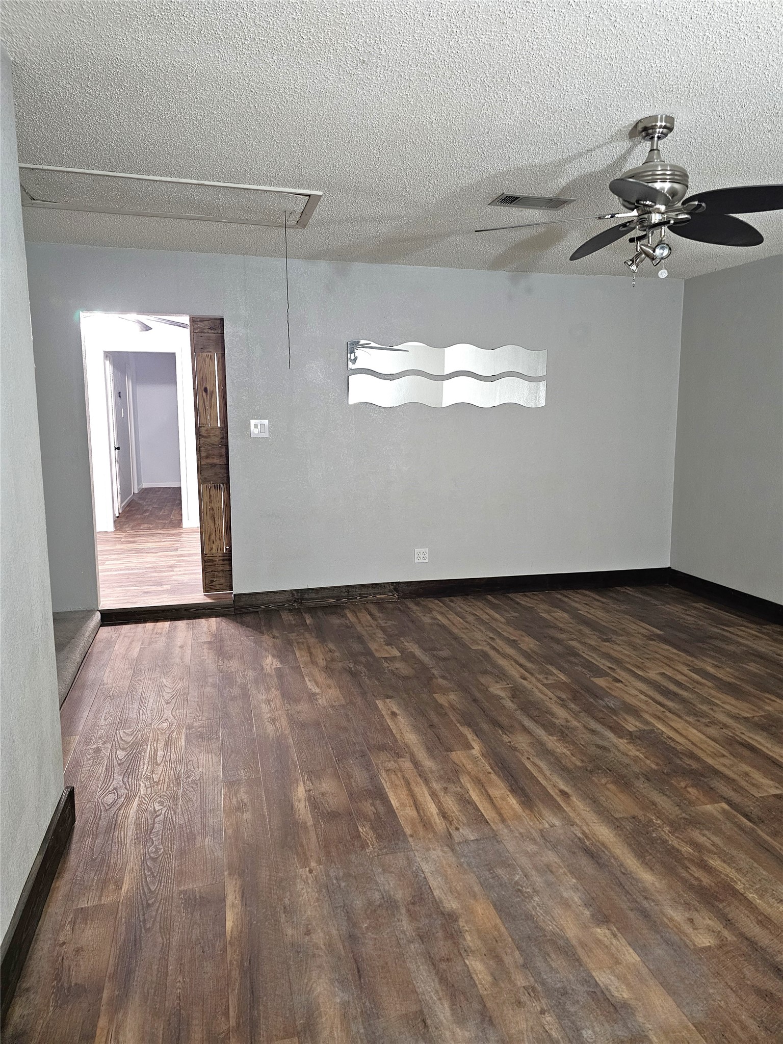 604 Bayless Drive Euless TX 76040