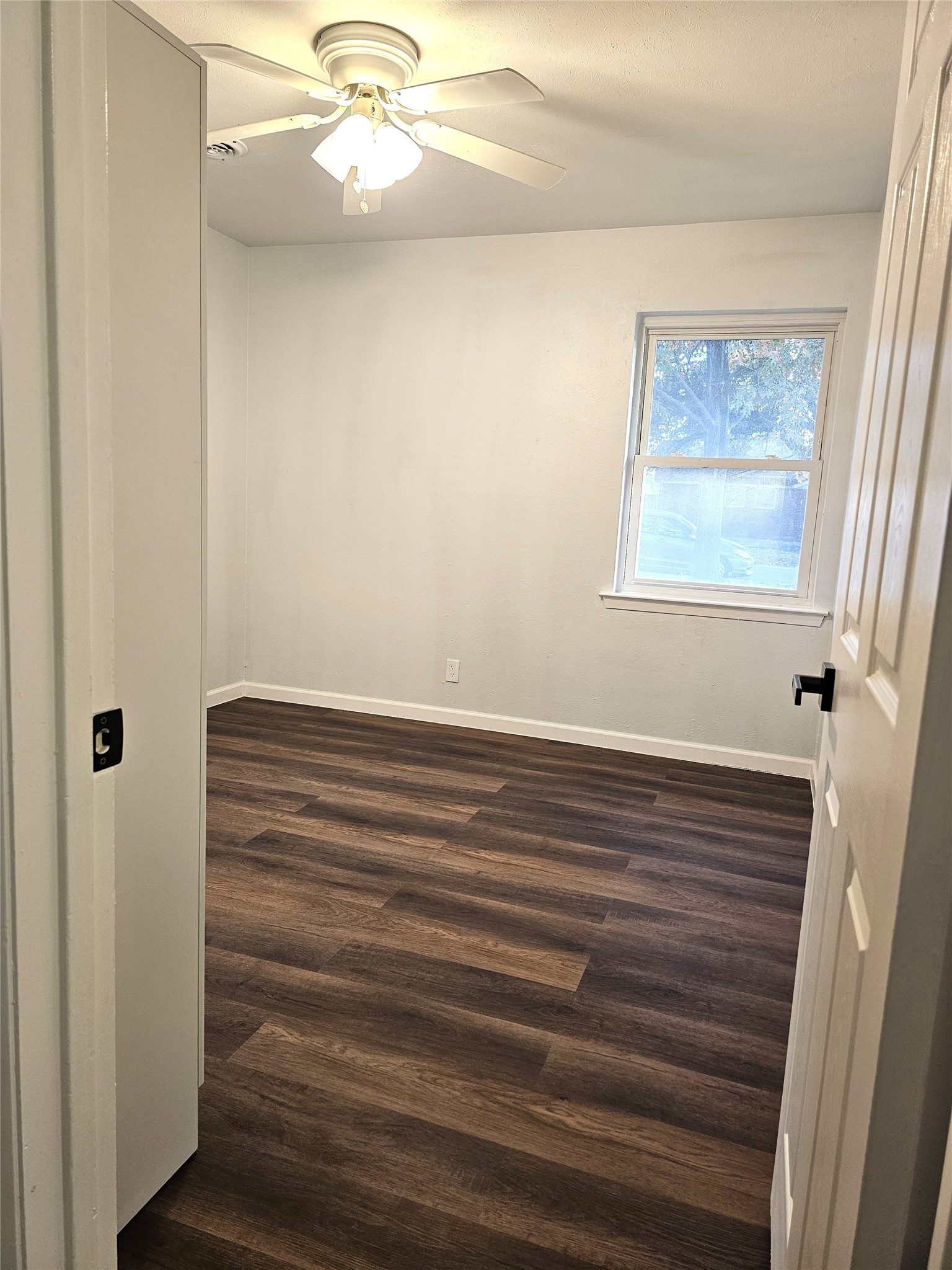 604 Bayless Drive Euless TX 76040