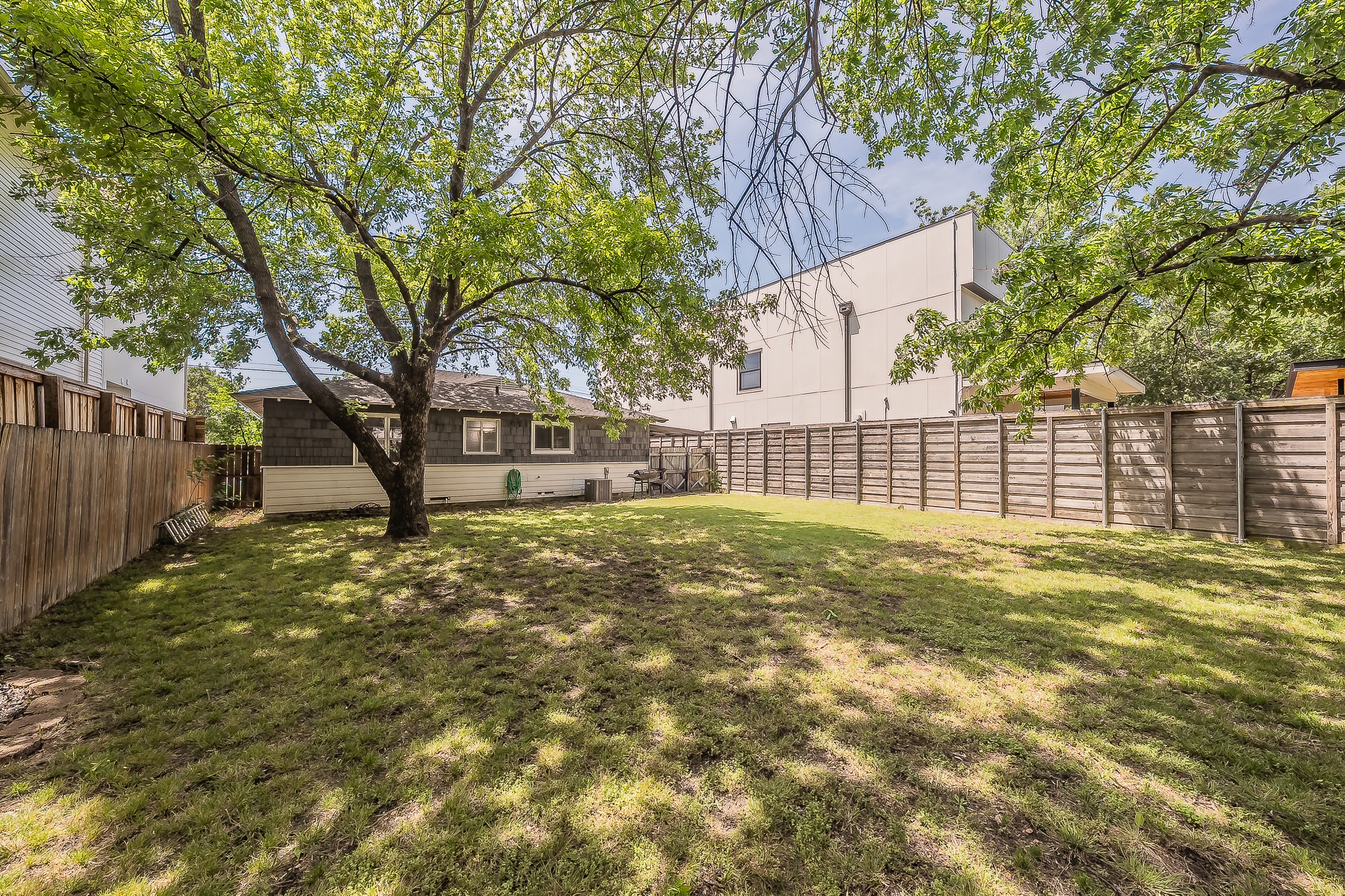 4411 Merrell Road Dallas TX 75229