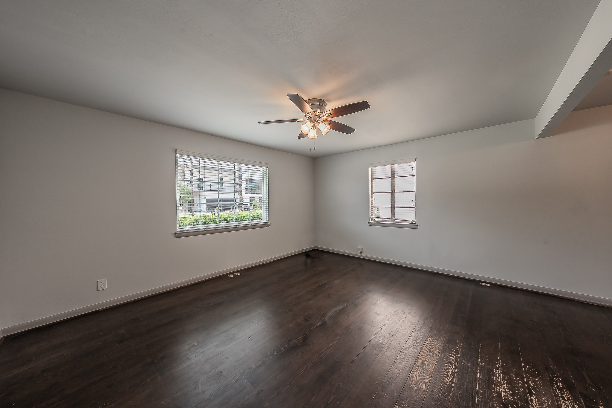 4411 Merrell Road Dallas TX 75229