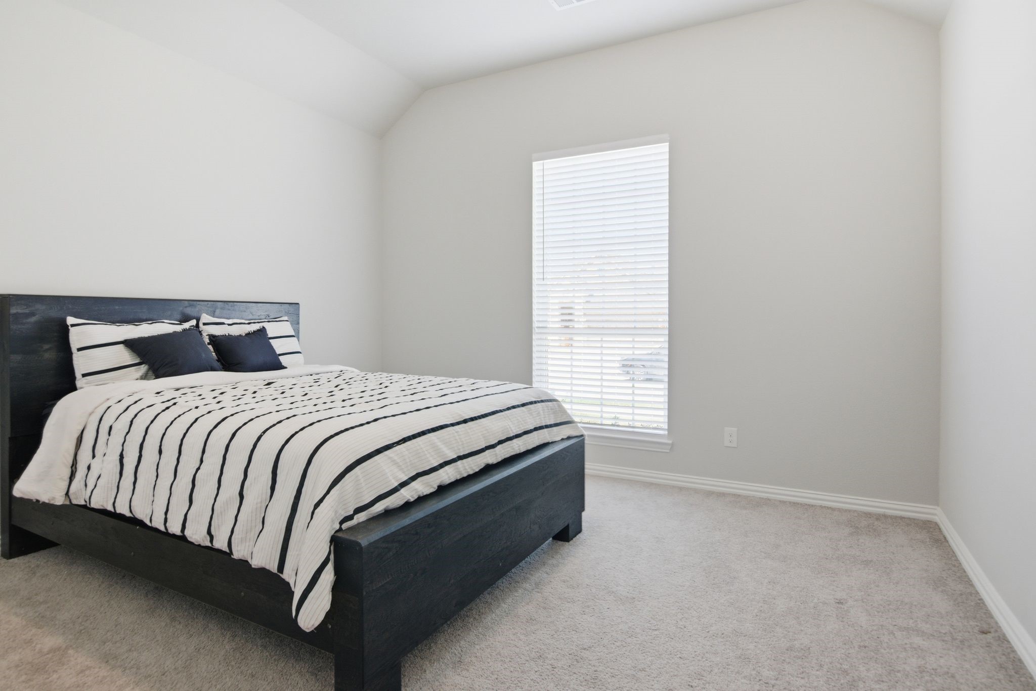 910 Winter Cherry Lane Haslet TX 76052
