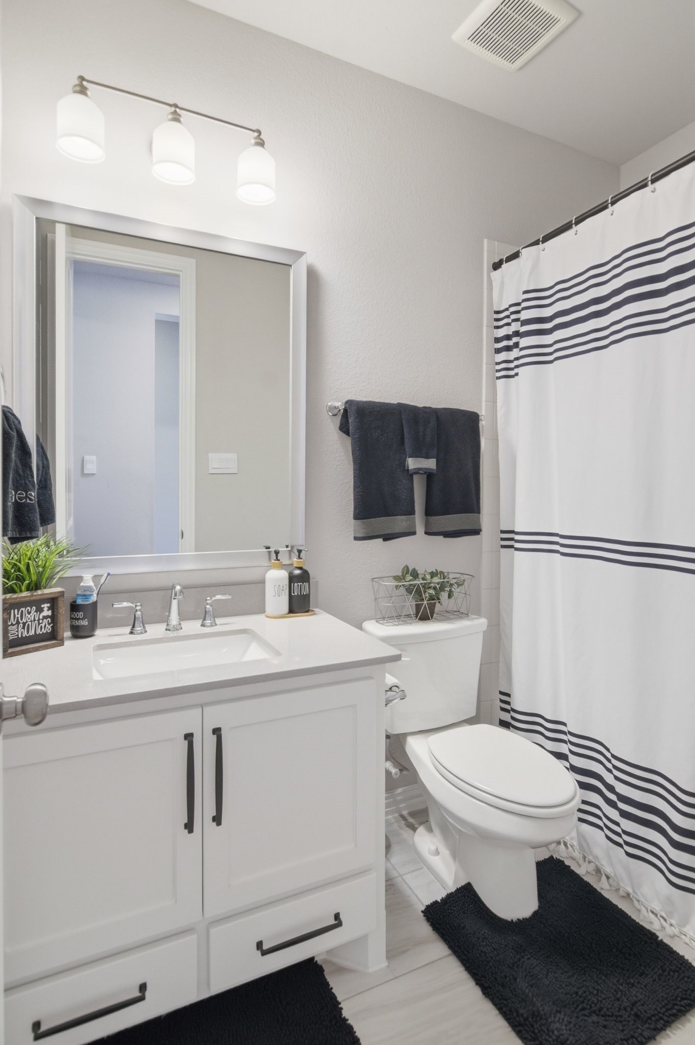910 Winter Cherry Lane Haslet TX 76052