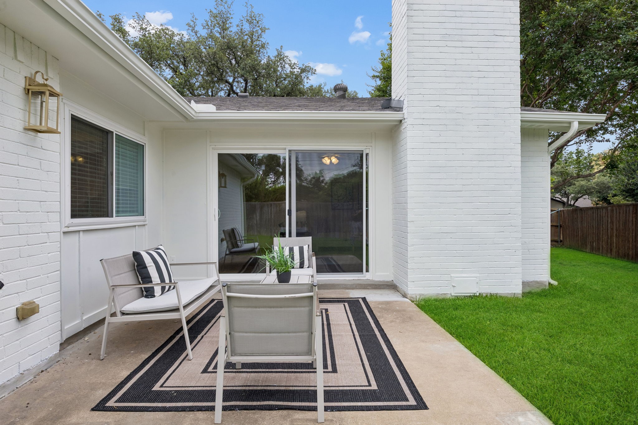 11007 Mccree Road Dallas TX 75238
