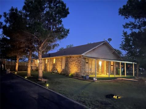 2719 S Commercial Avenue Coleman TX 76834