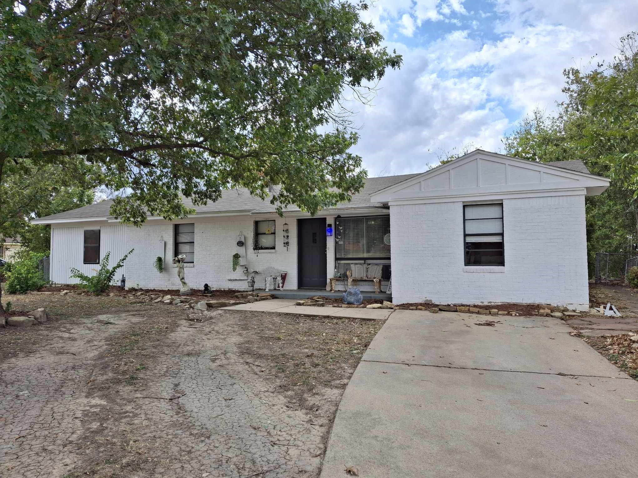 6301 Shadydell Drive Fort Worth TX 76135