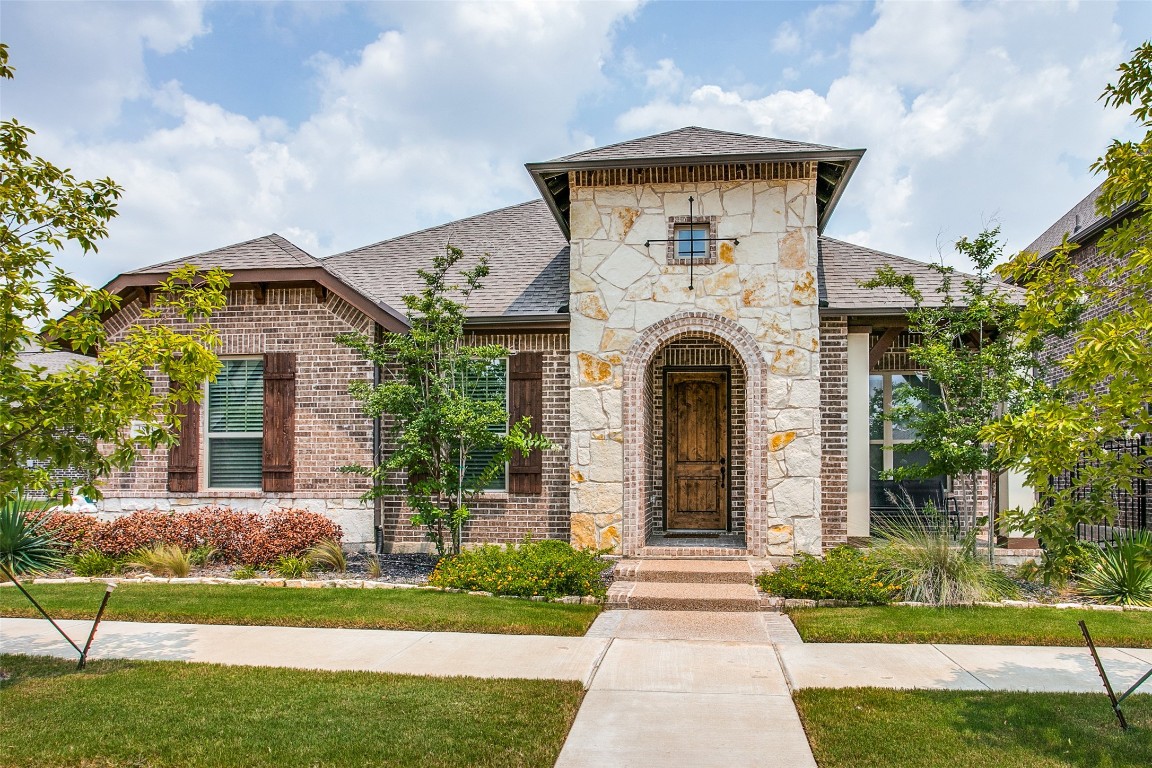 1803 Green Jasper Place Arlington TX 76005