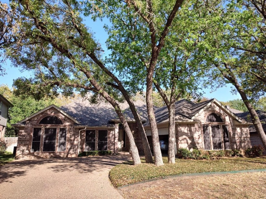 6009 Red Fern Drive Arlington TX 76001
