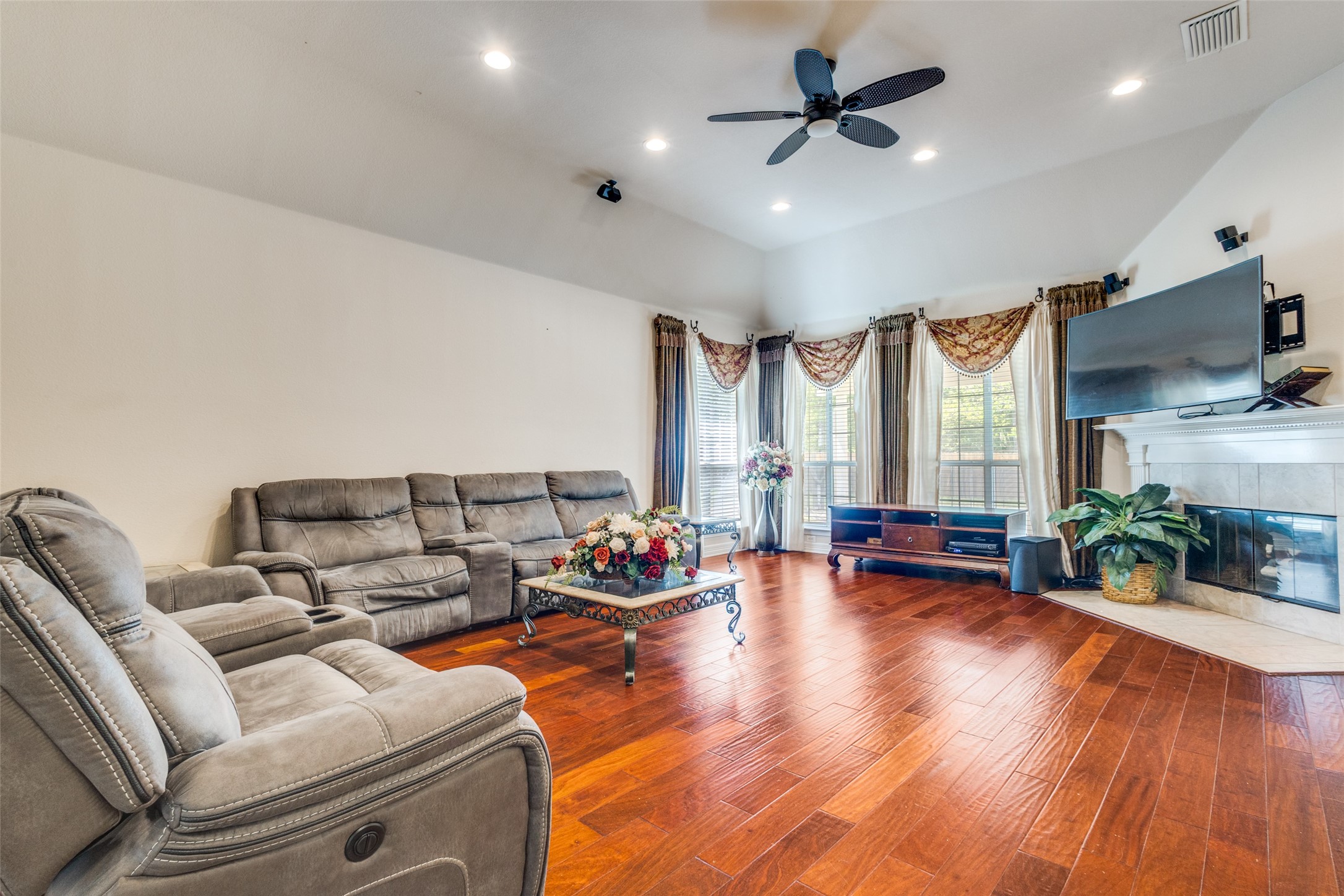 6623 Sapphire Circle S Colleyville TX 76034