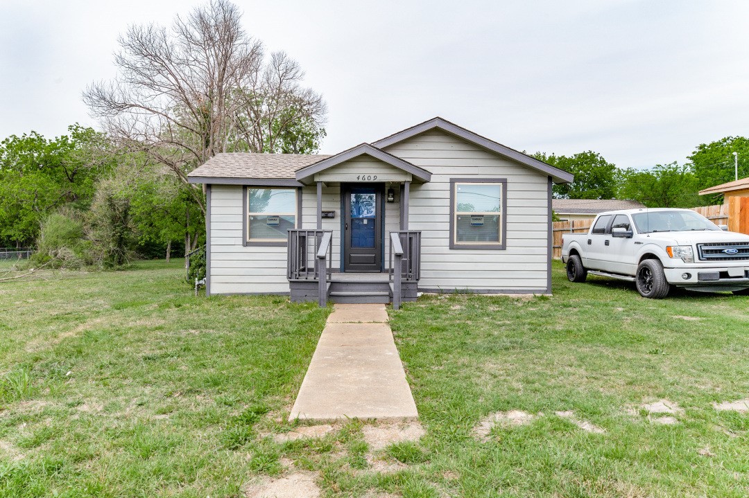 4609 Avenue J Fort Worth TX 76105