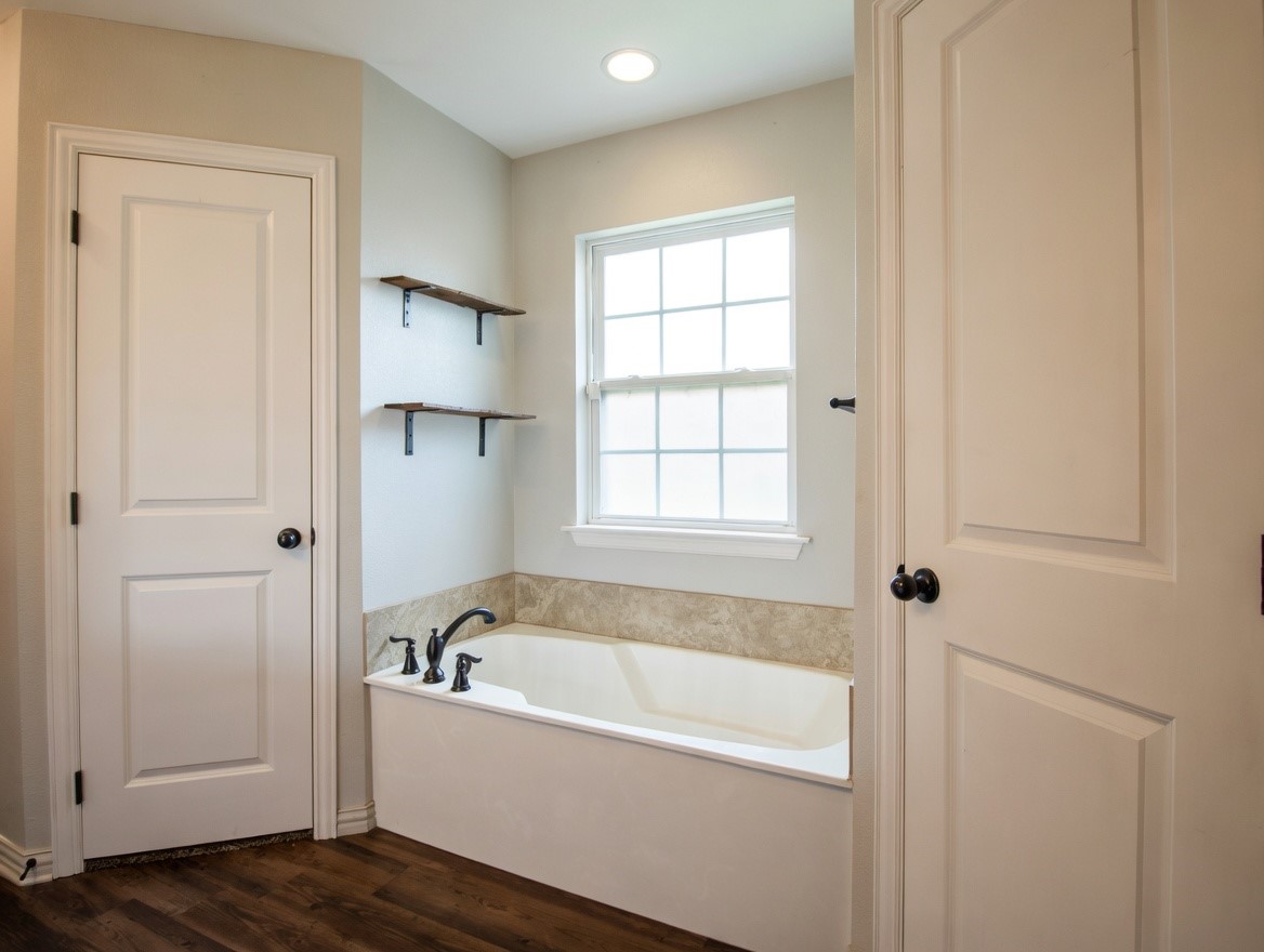 502 Railey Cove Springtown TX 76082