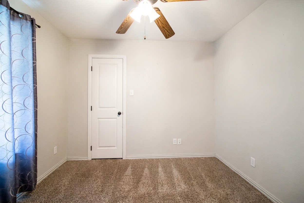 502 Railey Cove Springtown TX 76082