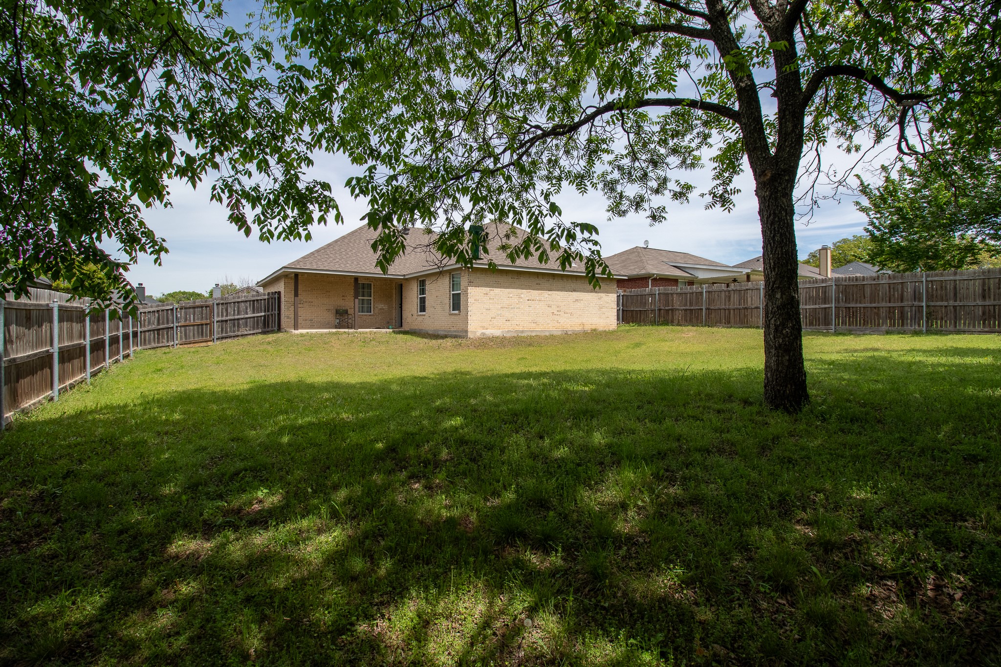 502 Railey Cove Springtown TX 76082
