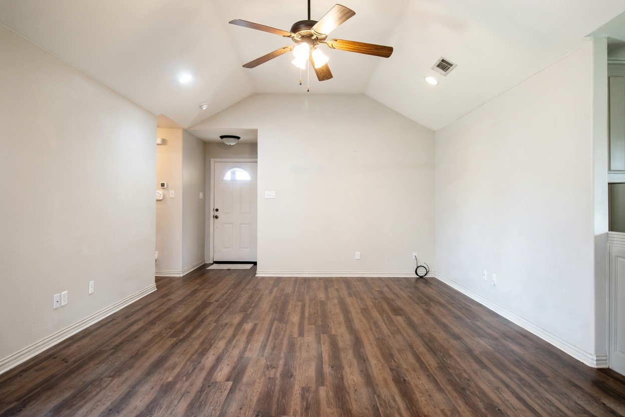 502 Railey Cove Springtown TX 76082