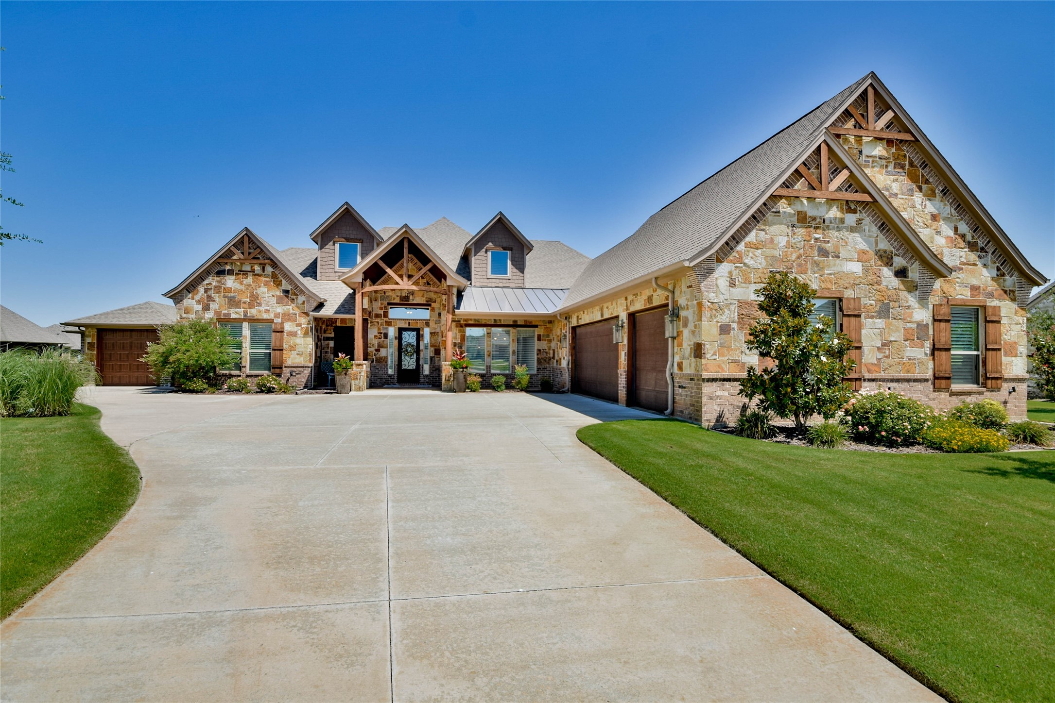 6112 Browning Court Granbury TX 76049
