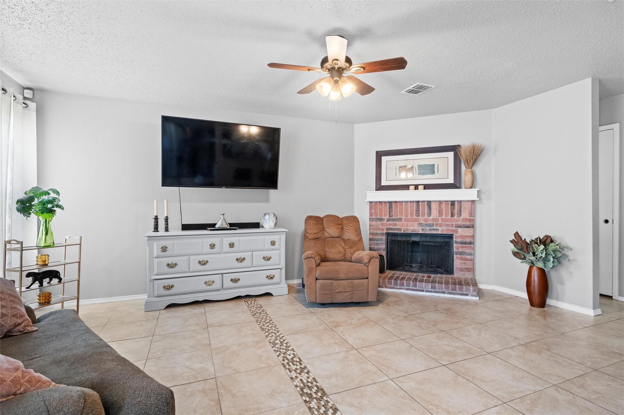 8709 Hunters Creek Drive Fort Worth TX 76123