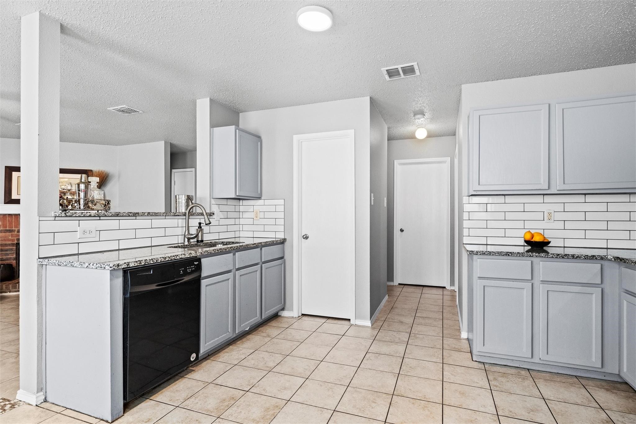 8709 Hunters Creek Drive Fort Worth TX 76123