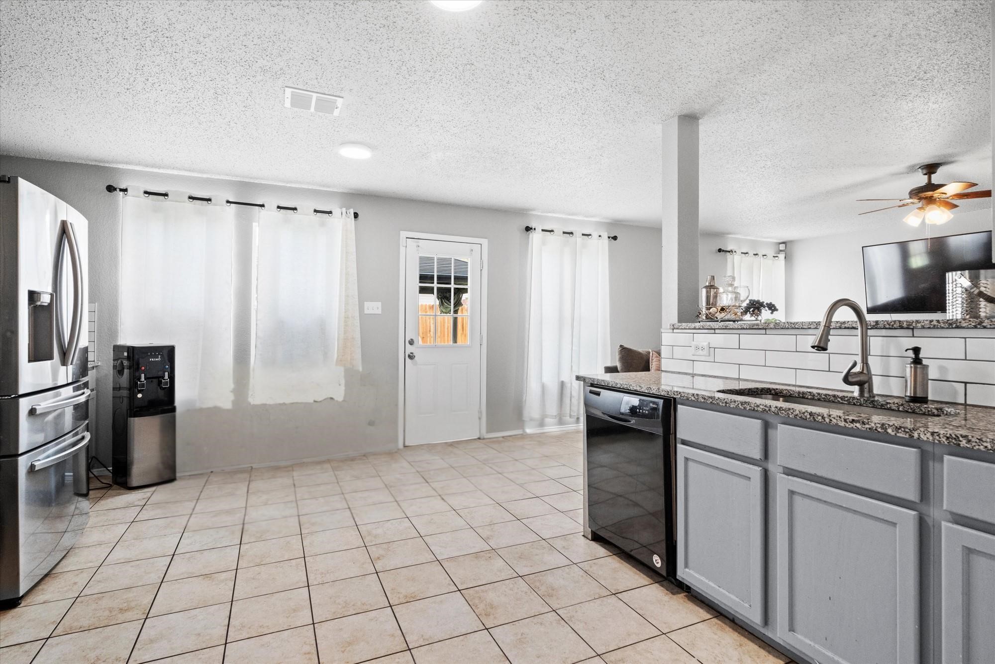 8709 Hunters Creek Drive Fort Worth TX 76123