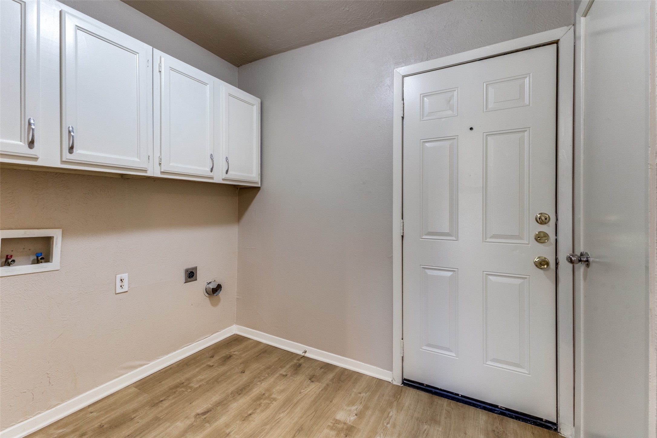 4426 Mayflower Drive Garland TX 75043