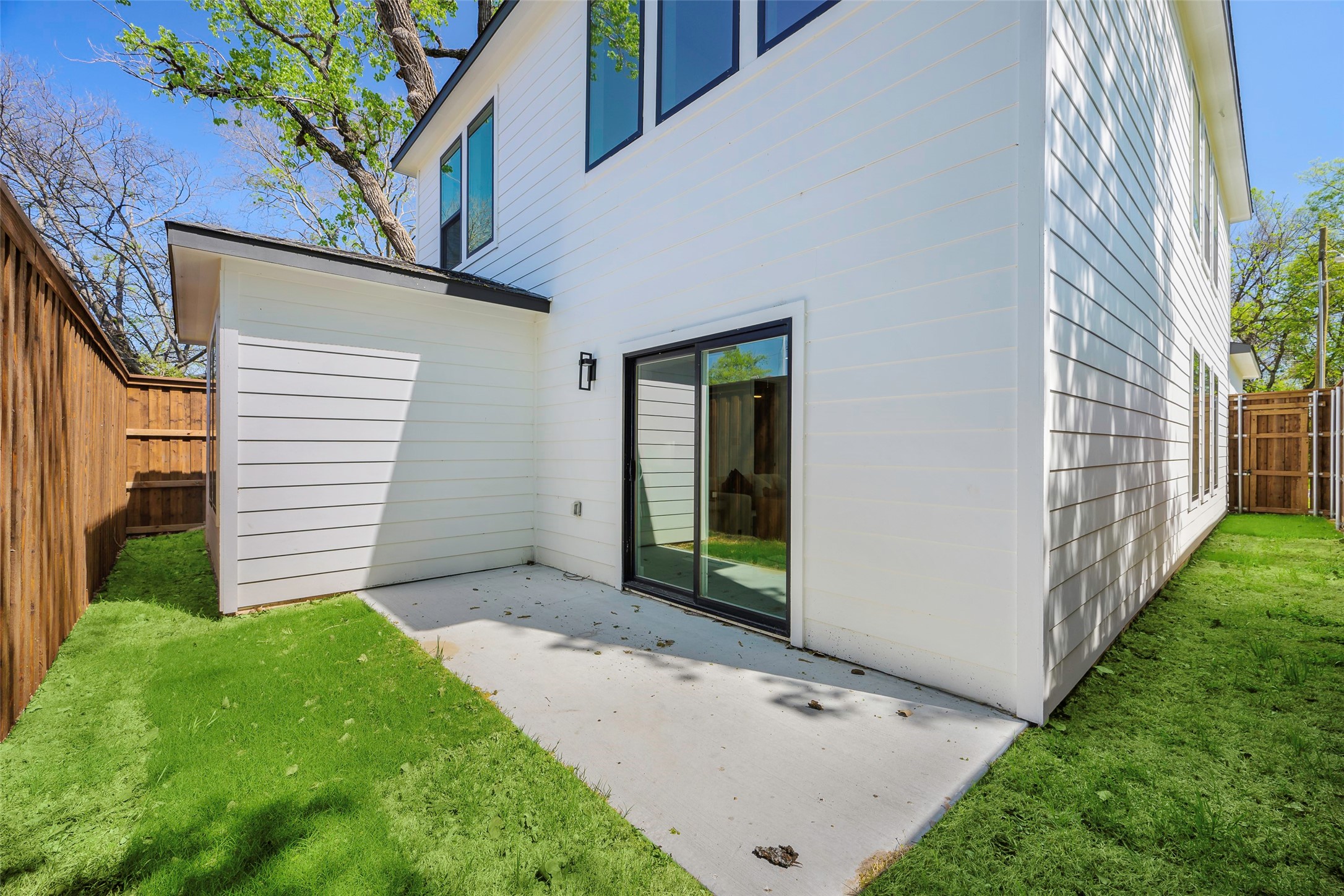 459 Hart Street Dallas TX 75203