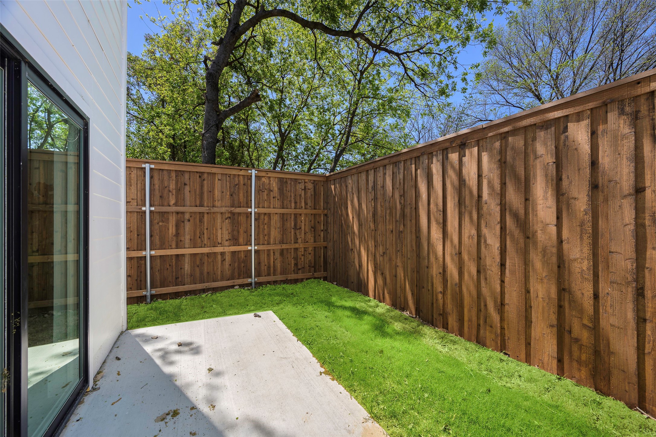 459 Hart Street Dallas TX 75203