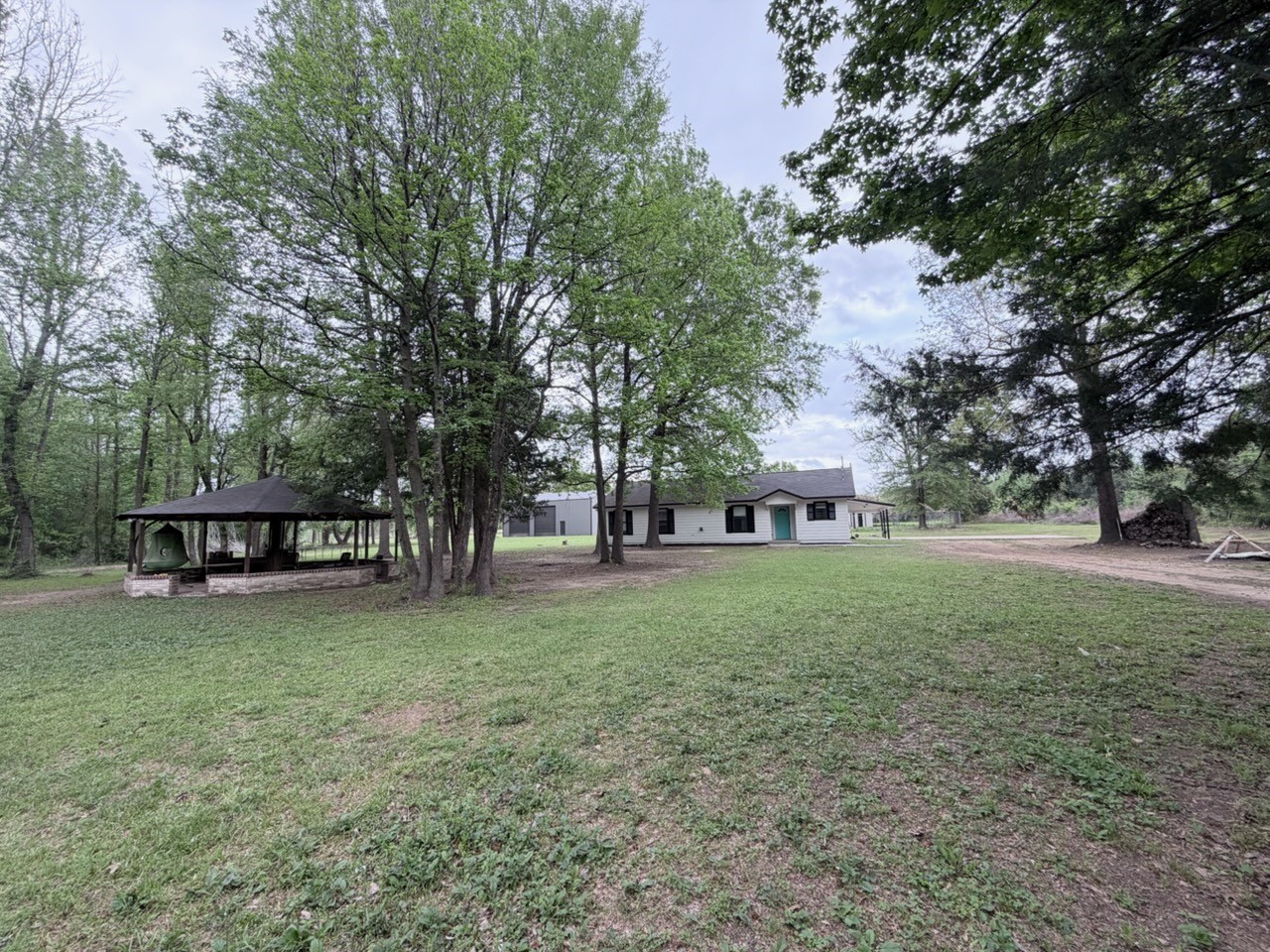 196 County Road 2220 Pittsburg TX 75686