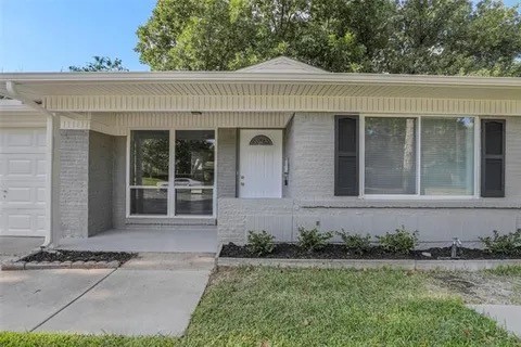 2023 Menefee Street Arlington TX 76010