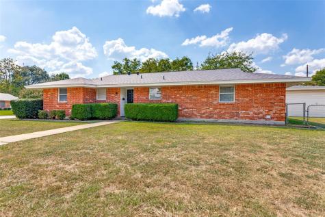 240 Smith Street Burleson TX 76028