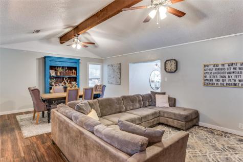 240 Smith Street Burleson TX 76028