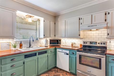 240 Smith Street Burleson TX 76028