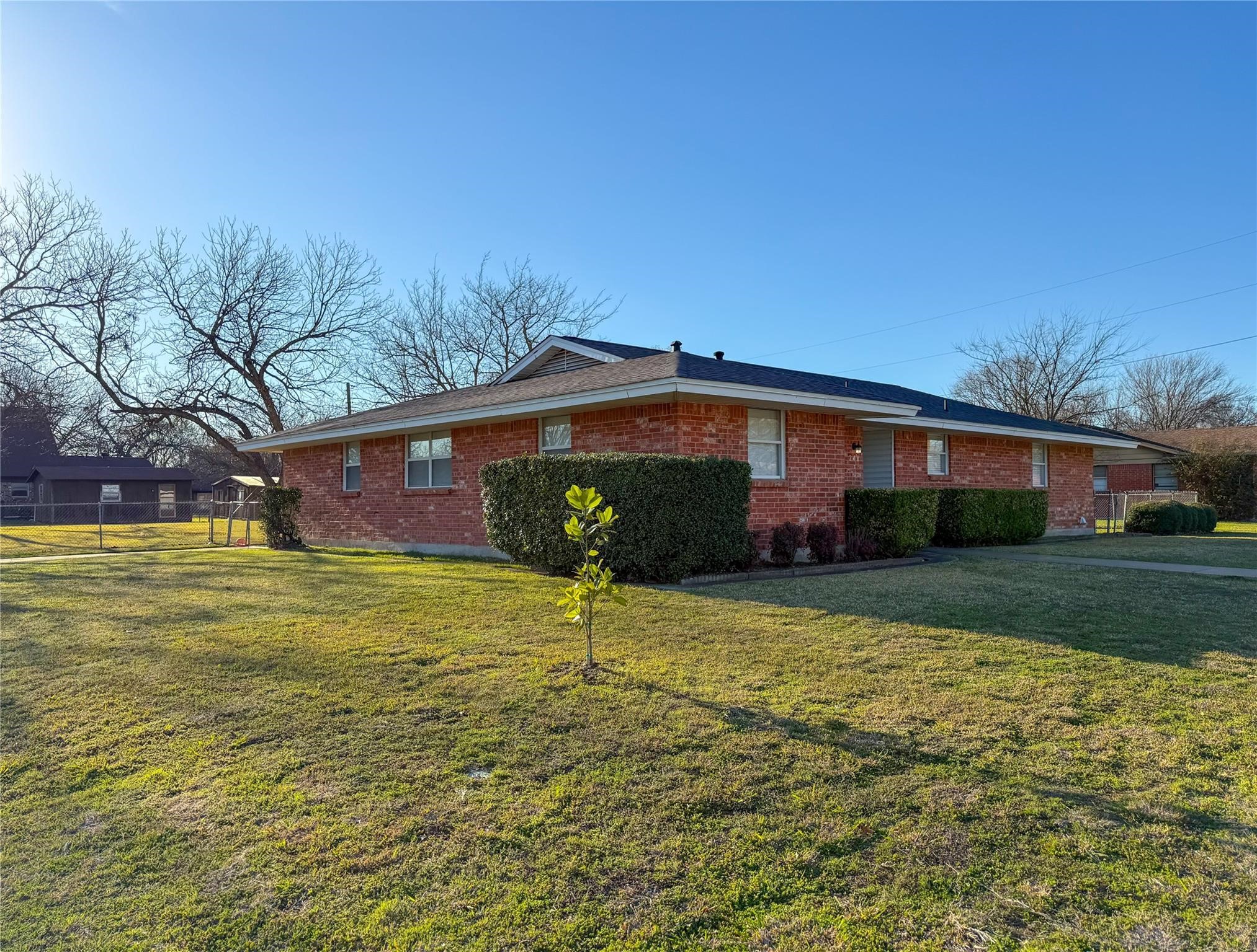 240 Smith Street Burleson TX 76028