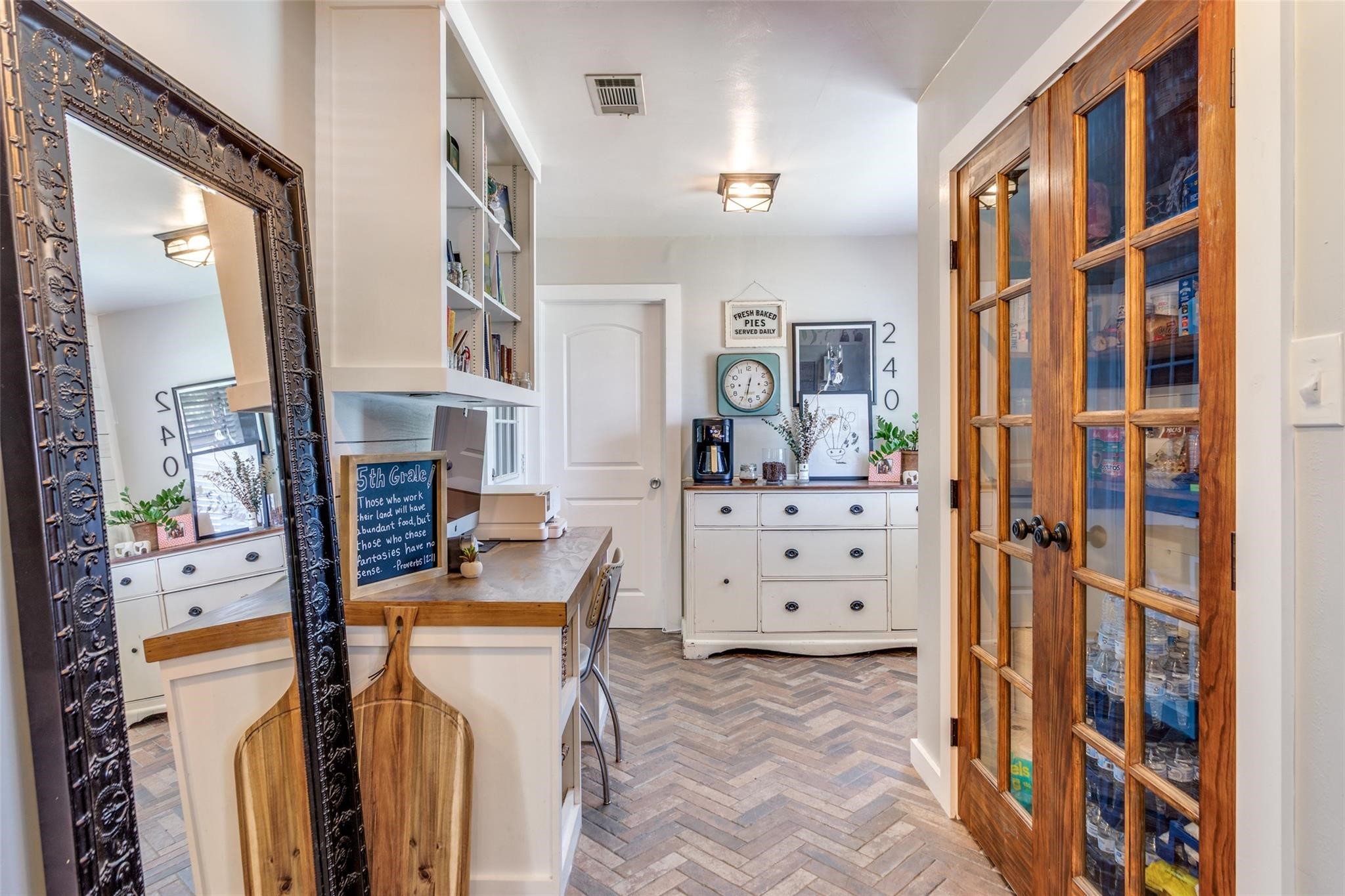240 Smith Street Burleson TX 76028