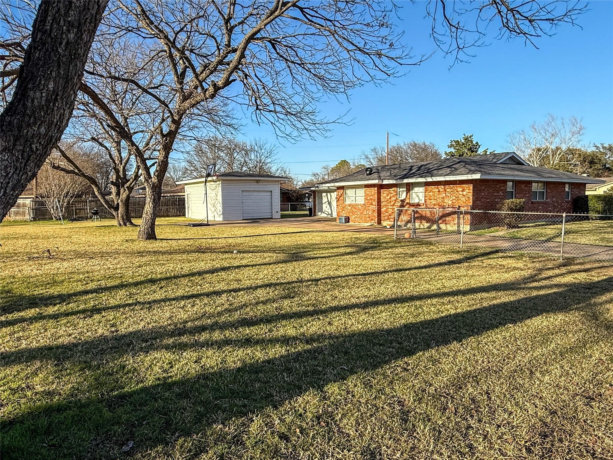 240 Smith Street Burleson TX 76028