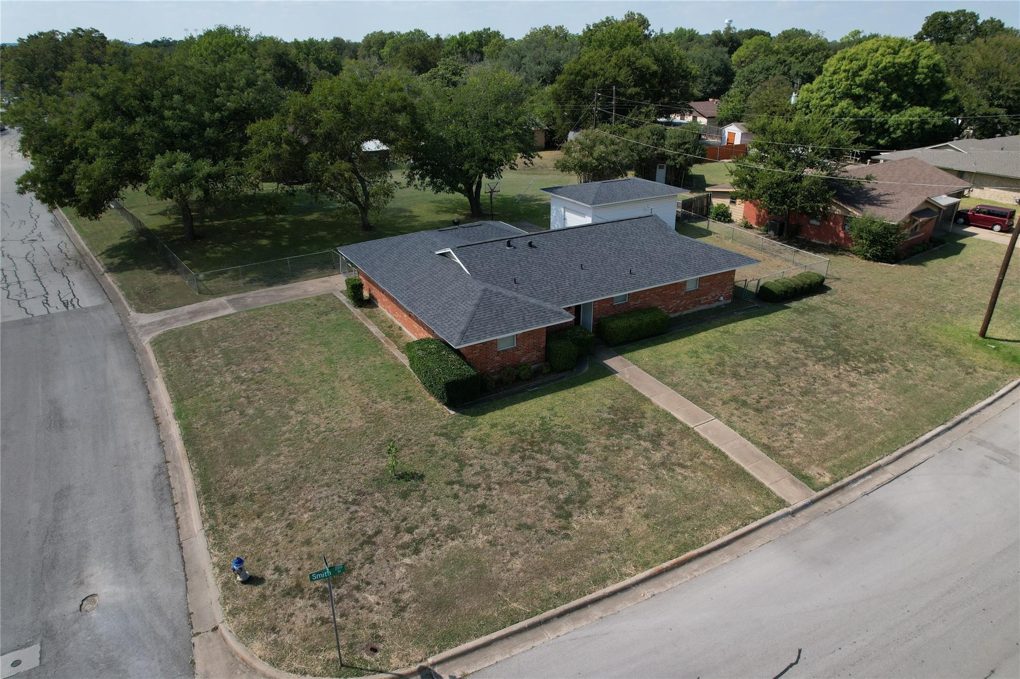 240 Smith Street Burleson TX 76028