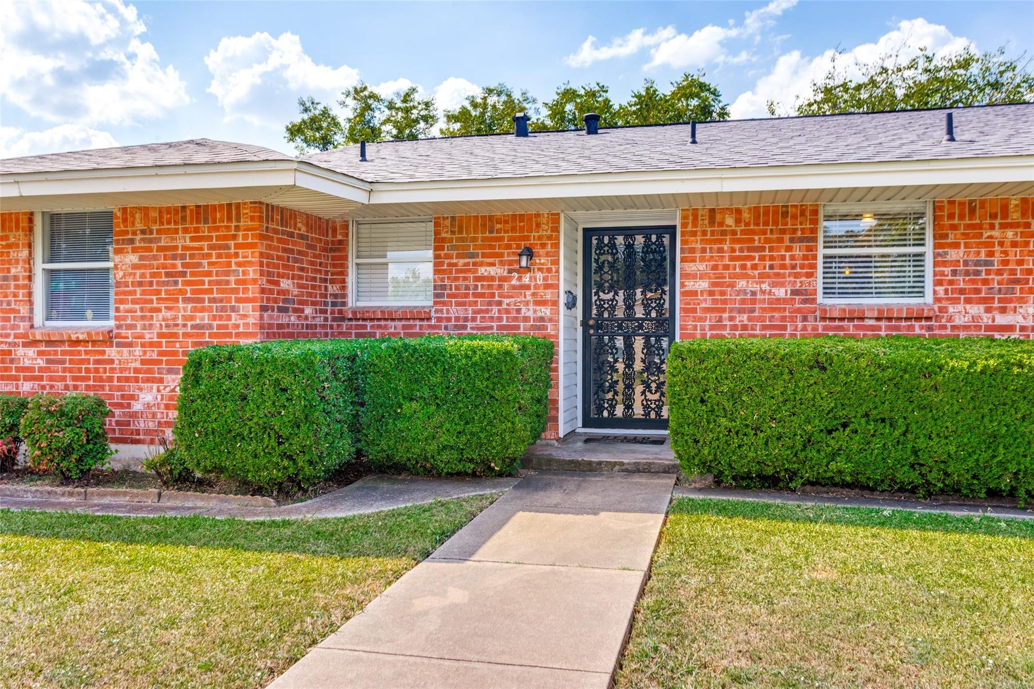 240 Smith Street Burleson TX 76028