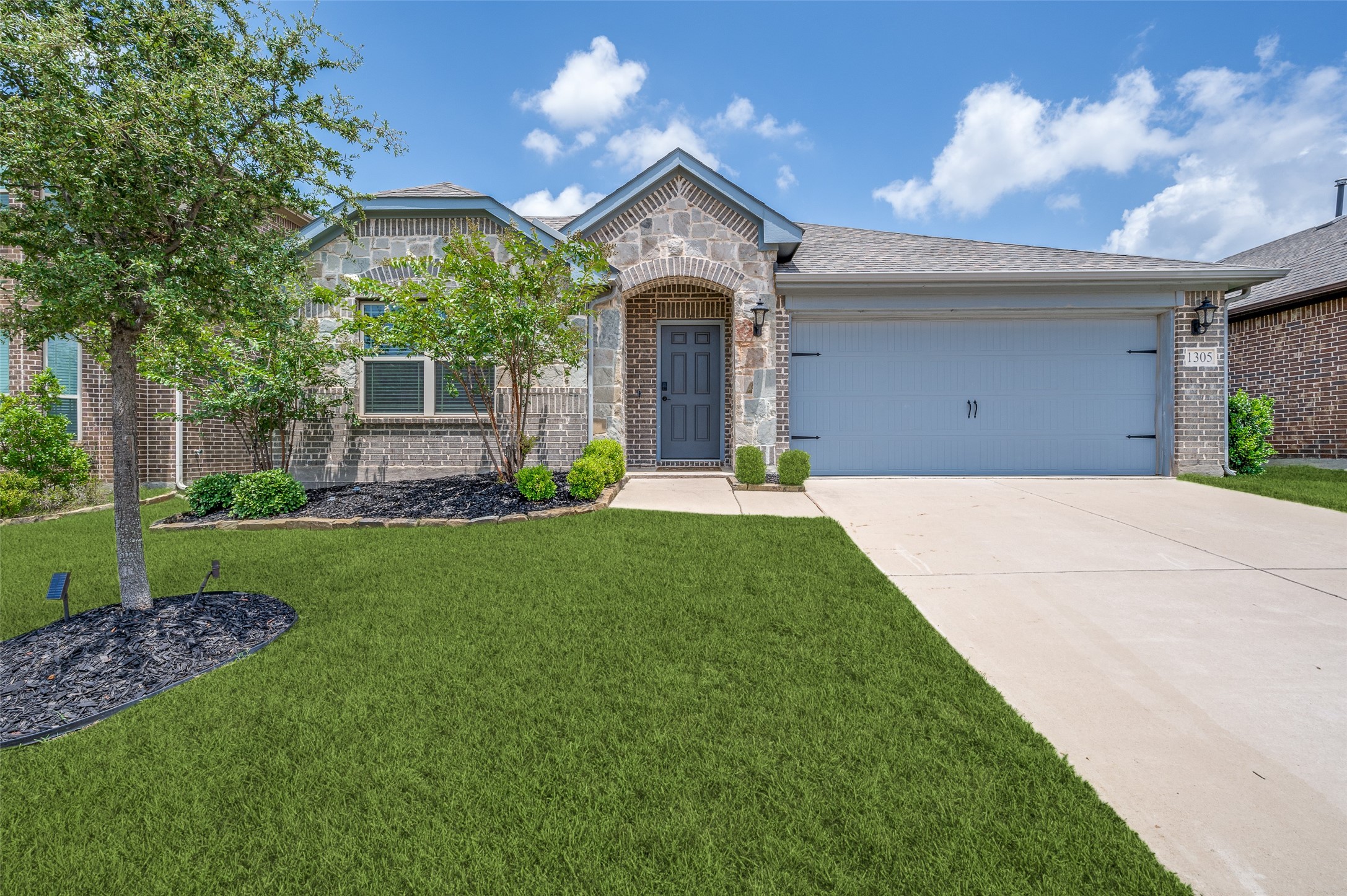1305 Coyote Ridge Aubrey TX 76227