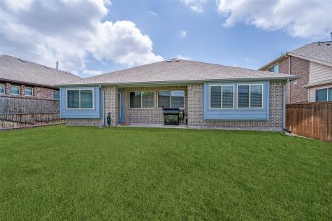 1305 Coyote Ridge Aubrey TX 76227