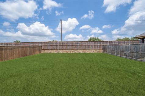 1305 Coyote Ridge Aubrey TX 76227