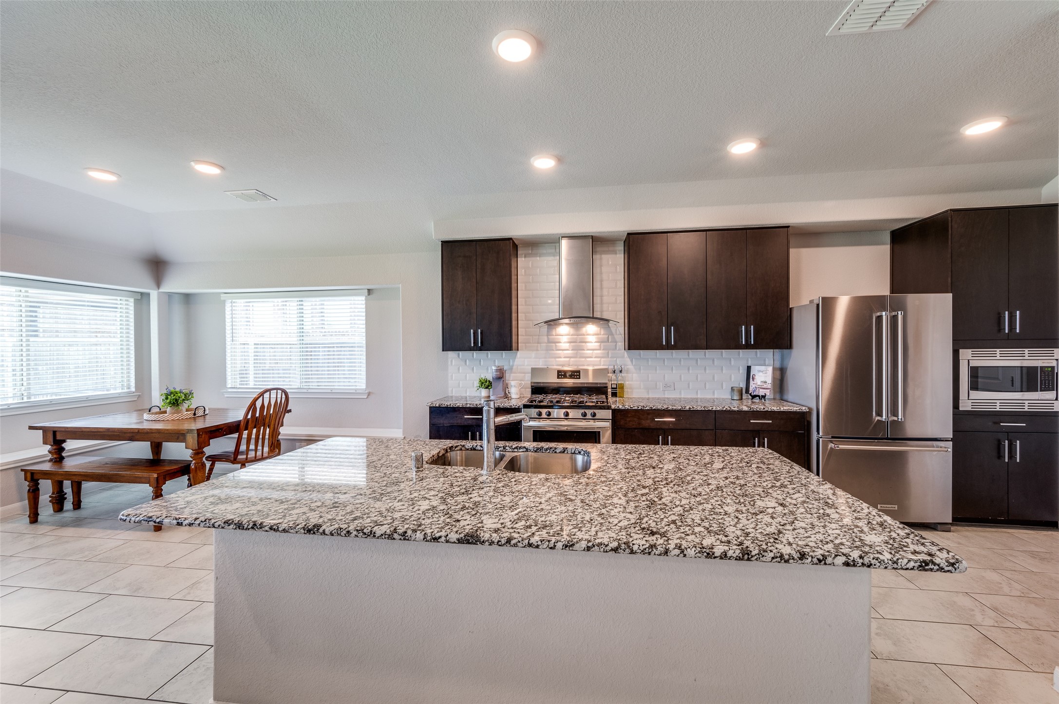 1305 Coyote Ridge Aubrey TX 76227