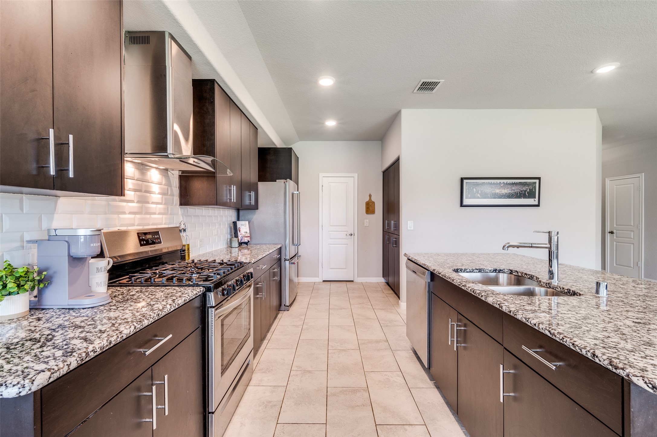 1305 Coyote Ridge Aubrey TX 76227