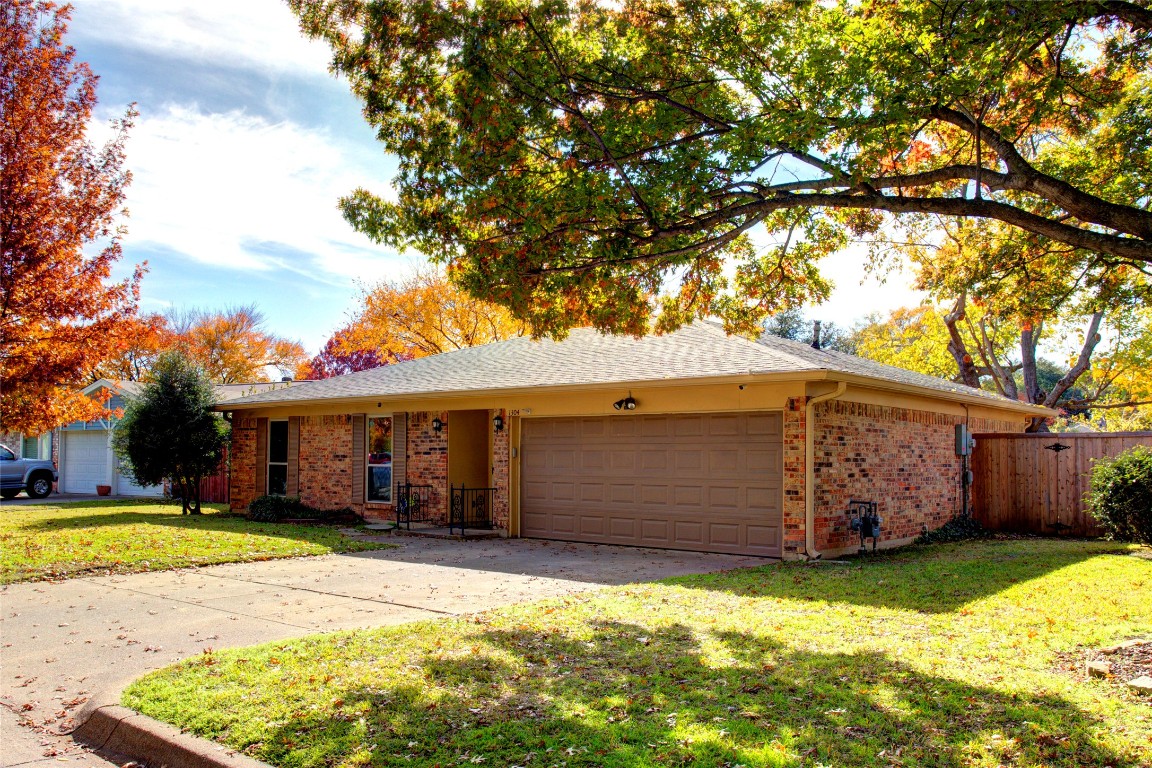 1304 Midbury Court Arlington TX 76015