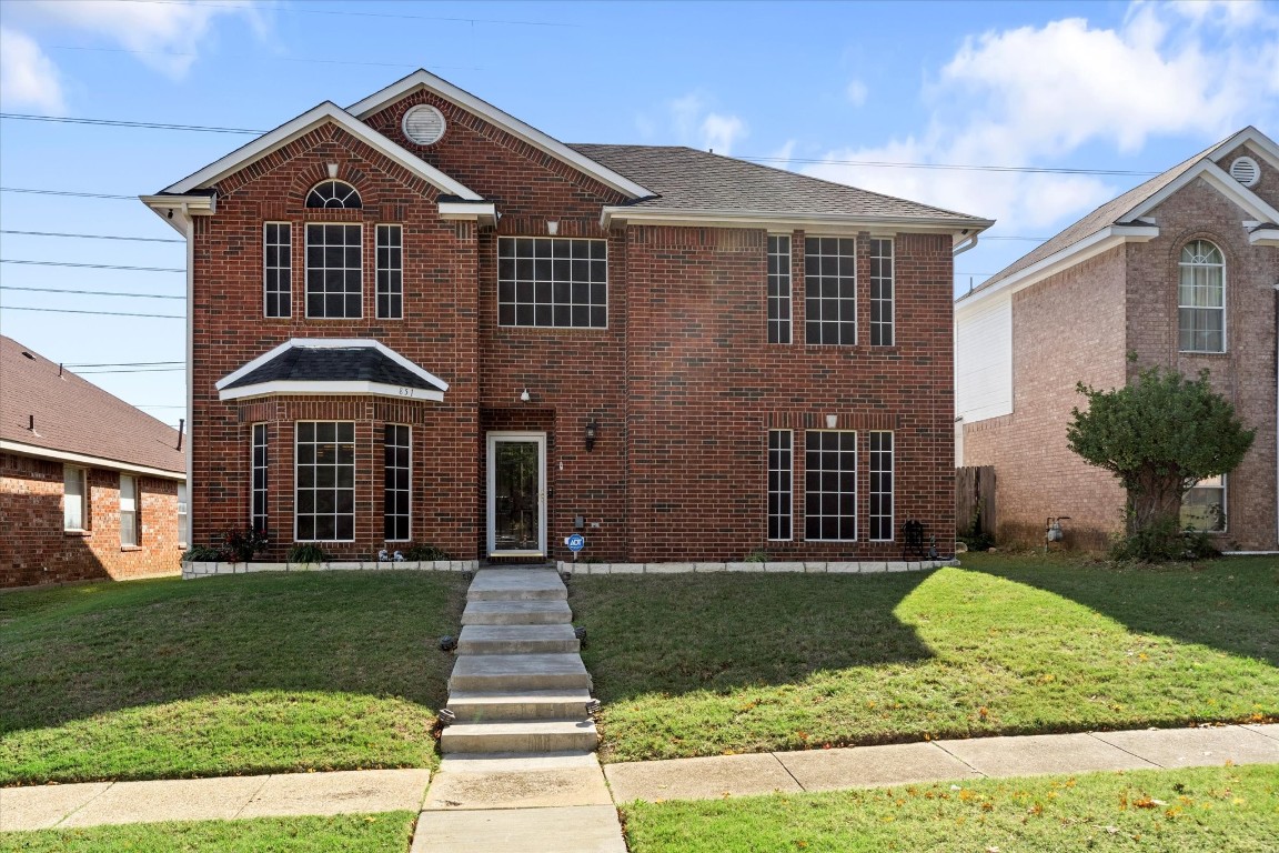 851 San Jacinto Drive Grand Prairie TX 75052