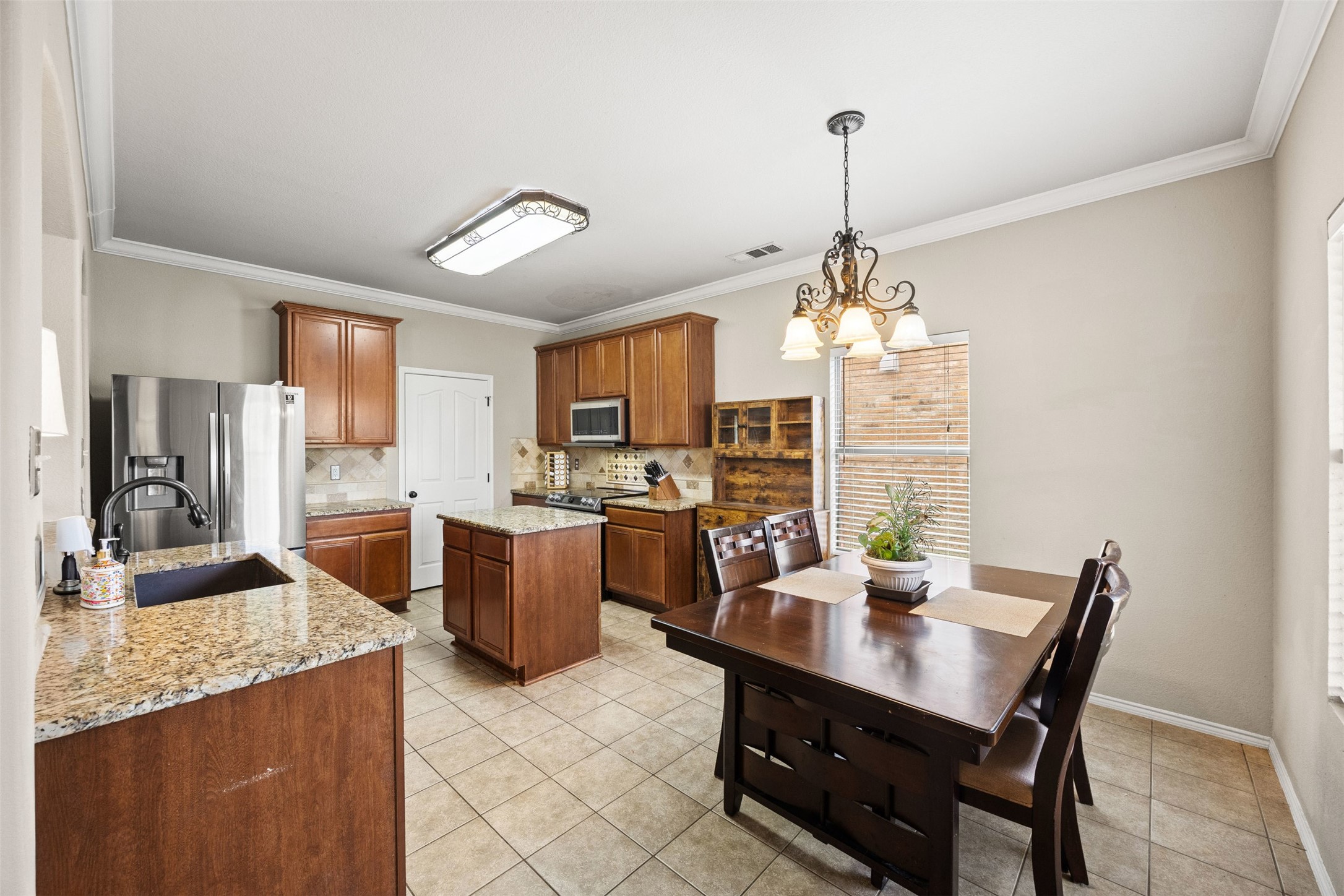 420 Goldstone Lane Fort Worth TX 76131