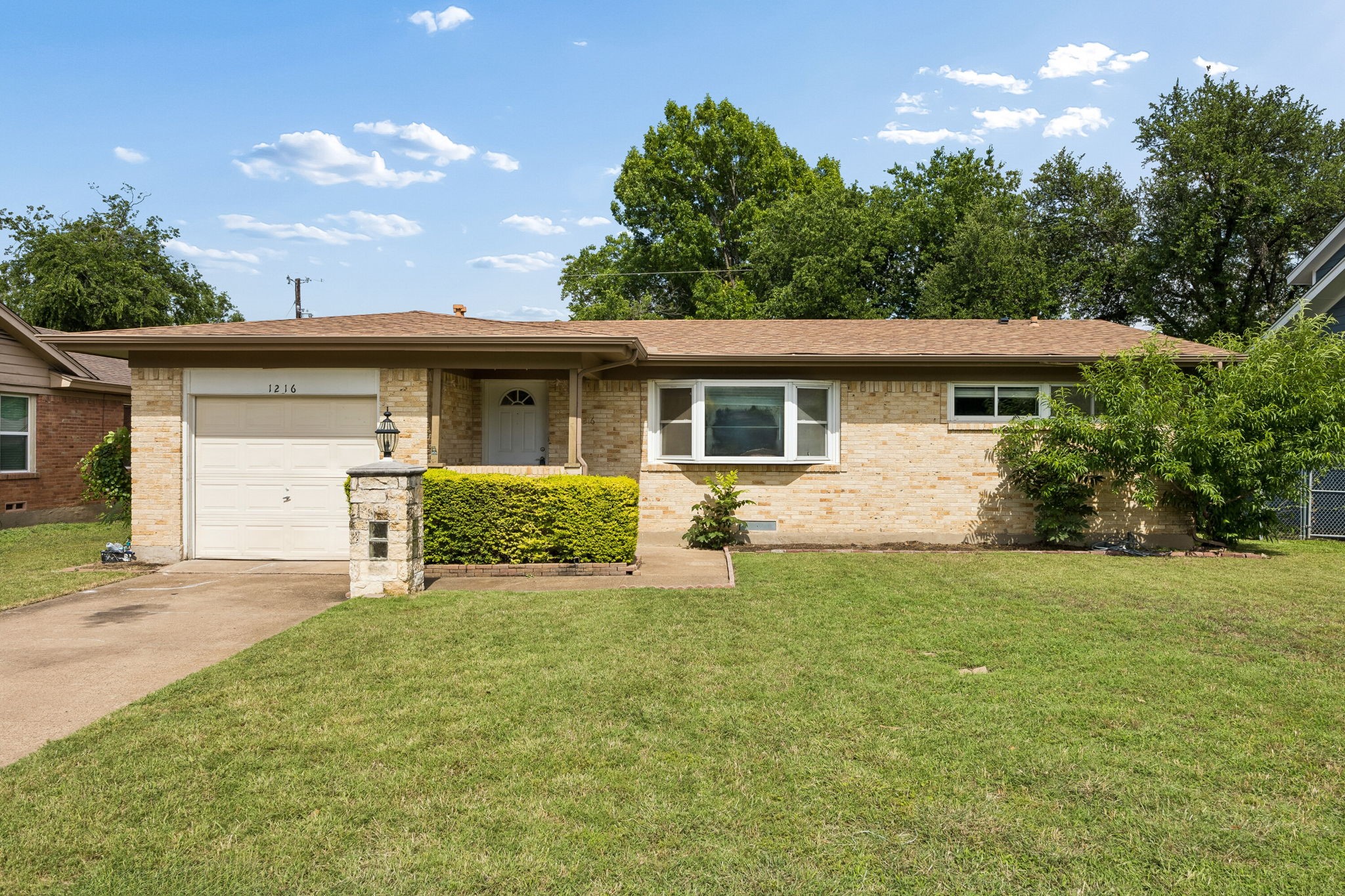 1216 Bluebird Lane Garland TX 75042
