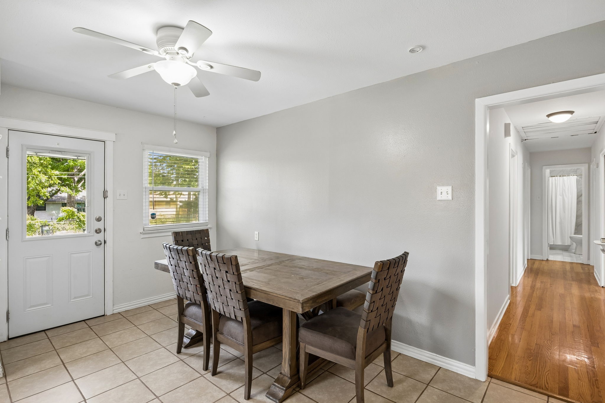 1216 Bluebird Lane Garland TX 75042