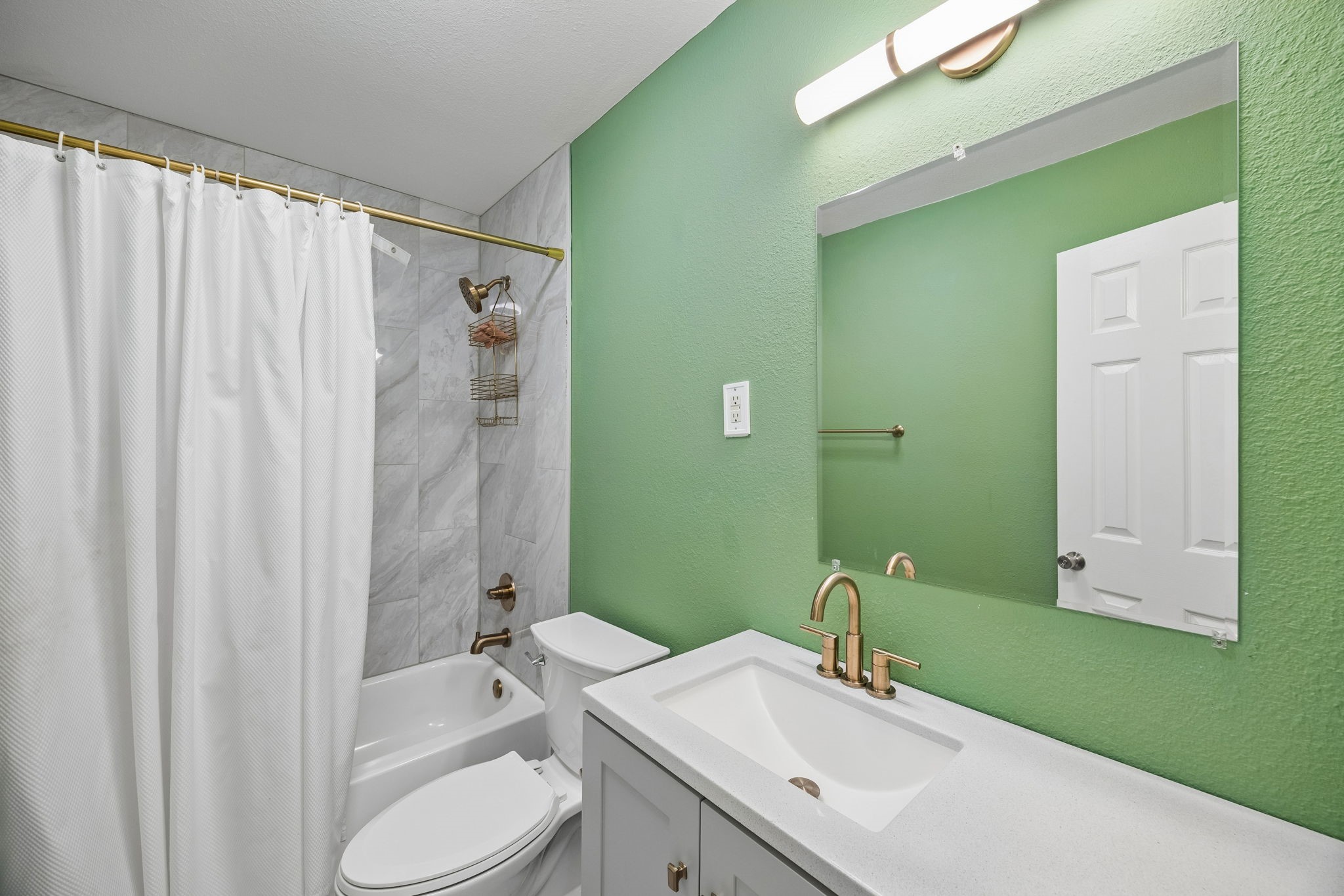1216 Bluebird Lane Garland TX 75042