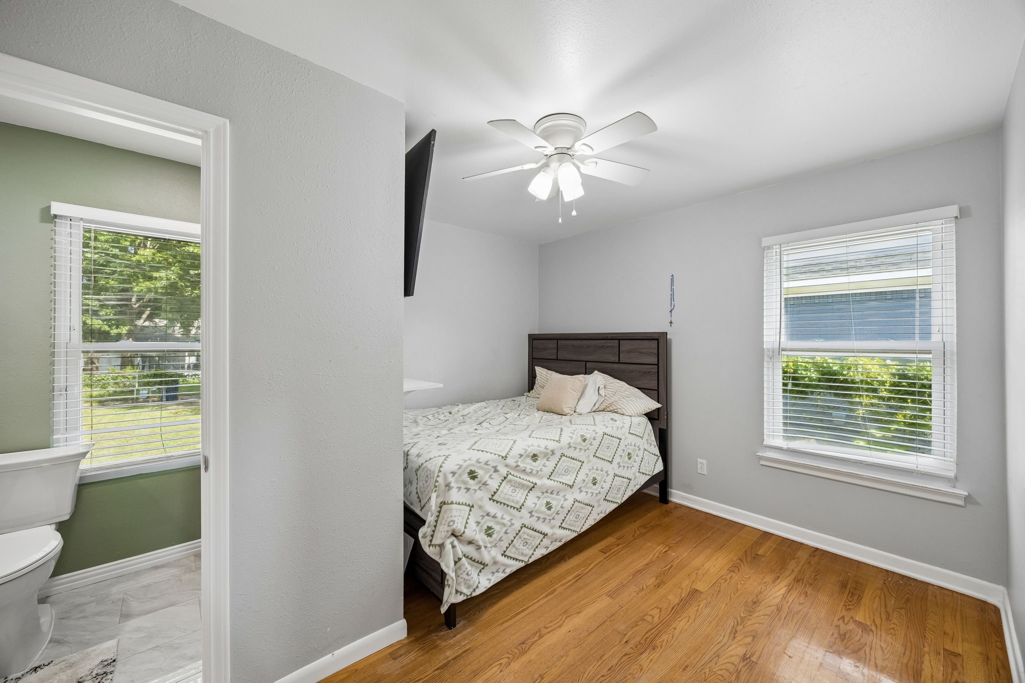 1216 Bluebird Lane Garland TX 75042