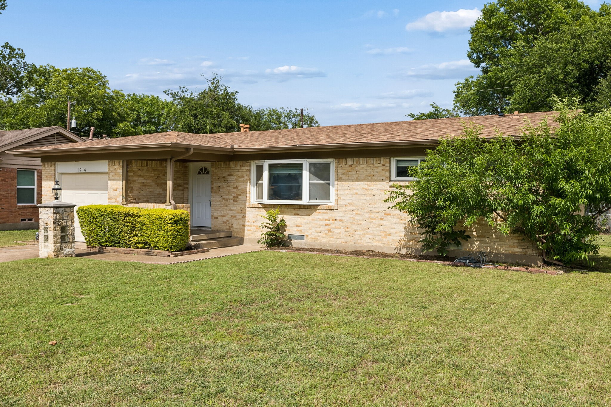 1216 Bluebird Lane Garland TX 75042