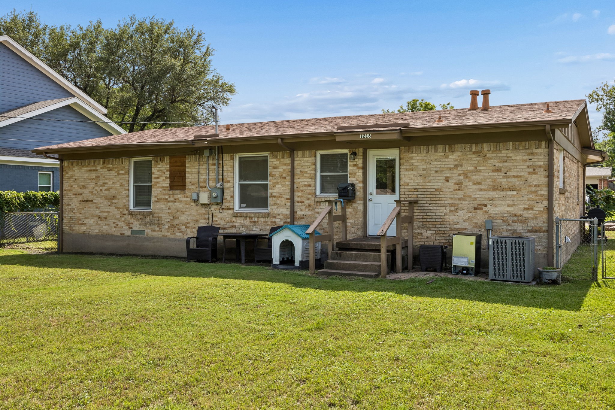 1216 Bluebird Lane Garland TX 75042