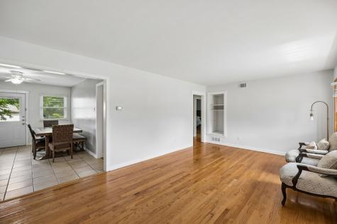 1216 Bluebird Lane Garland TX 75042