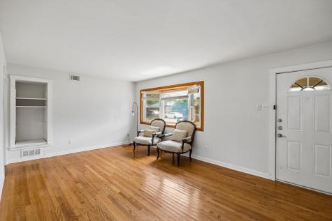 1216 Bluebird Lane Garland TX 75042